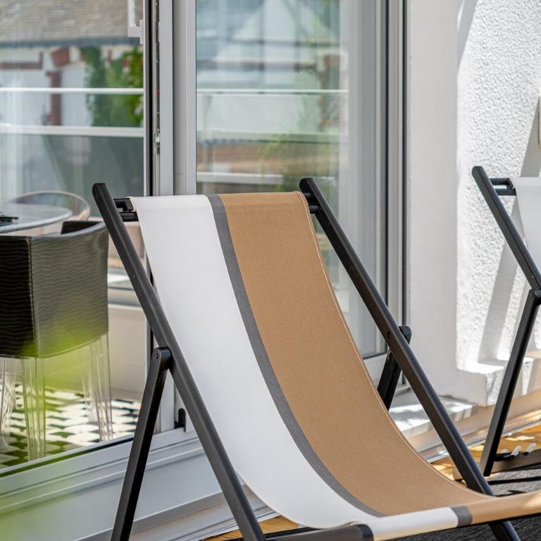 Le Duplex - Two-Bedroom Apartment - 25