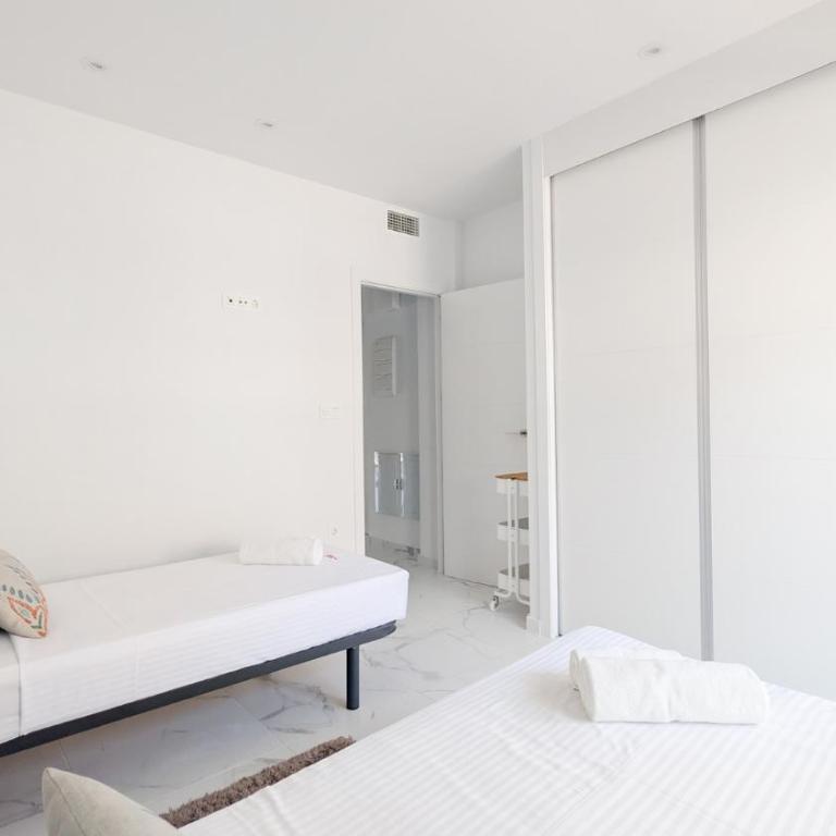 Apartment Playa Feliz - Two-Bedroom Apartment - 31