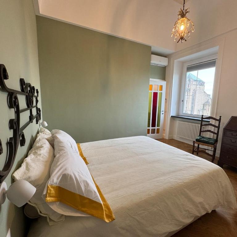 Bilocale SantaChiara apartments- Luxury & View - Appartamento con 1 Camera da Letto - 2