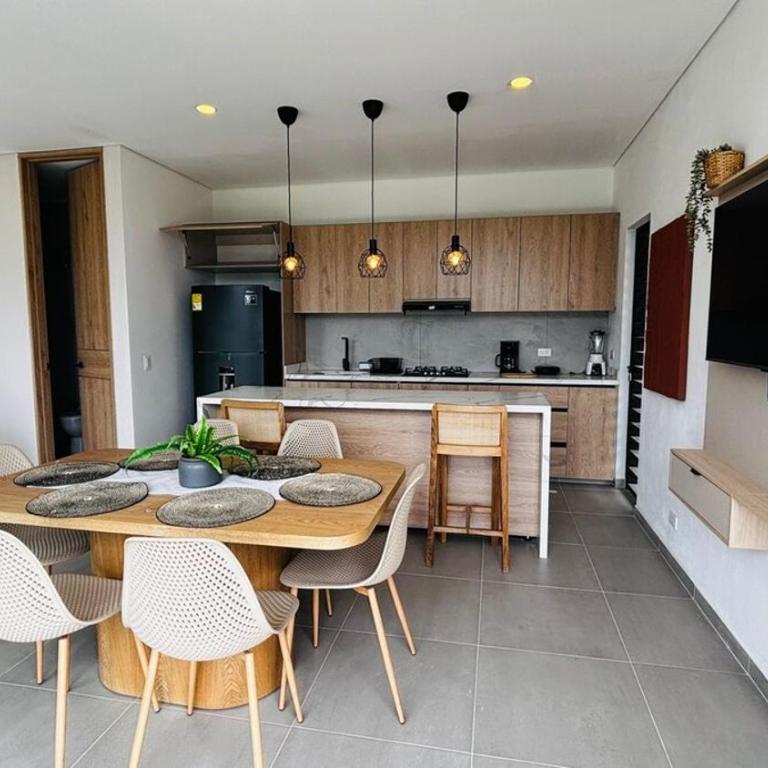 Casa con Jacuzzi, Piscina y Vista a la Naturaleza - Villa de 3 dormitorios - 4