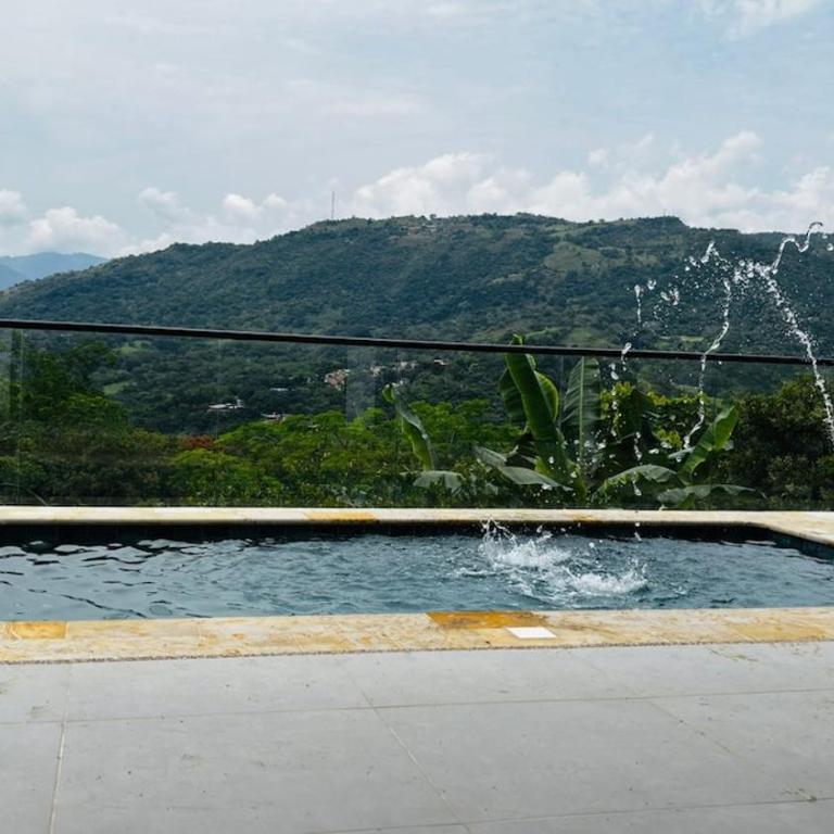 Casa con Jacuzzi, Piscina y Vista a la Naturaleza - Villa de 3 dormitorios - 13