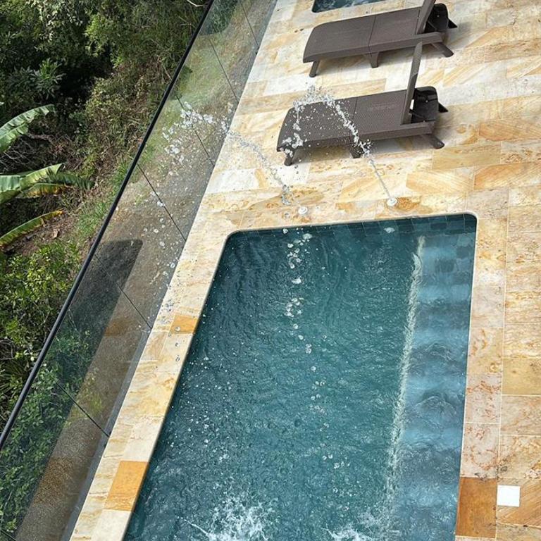 Casa con Jacuzzi, Piscina y Vista a la Naturaleza - Villa de 3 dormitorios - 22