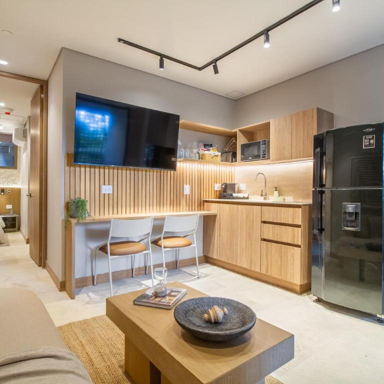 The Arena House - Two-Bedroom Deluxe Apartment with Balcony - 17