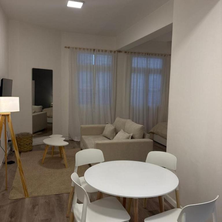 Monoambiente luminoso en Recoleta - Apartamento de 2 dormitorios - 3