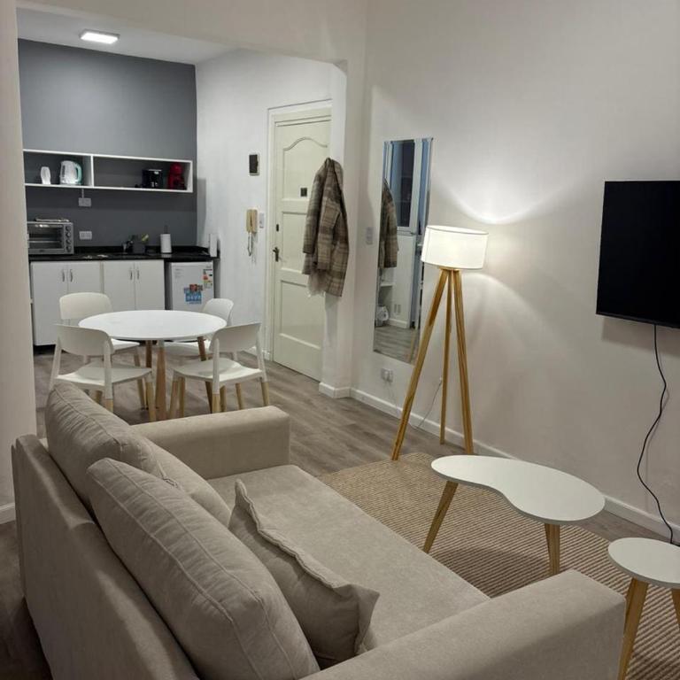 Monoambiente luminoso en Recoleta - Apartamento de 2 dormitorios - 8