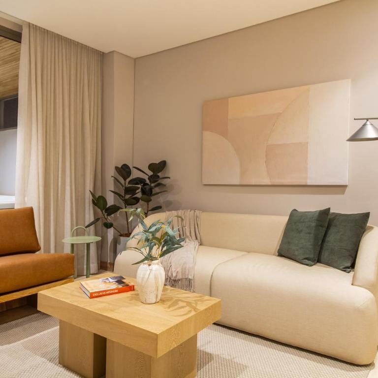 The Arena House - Two-Bedroom Superior Apartment - 25