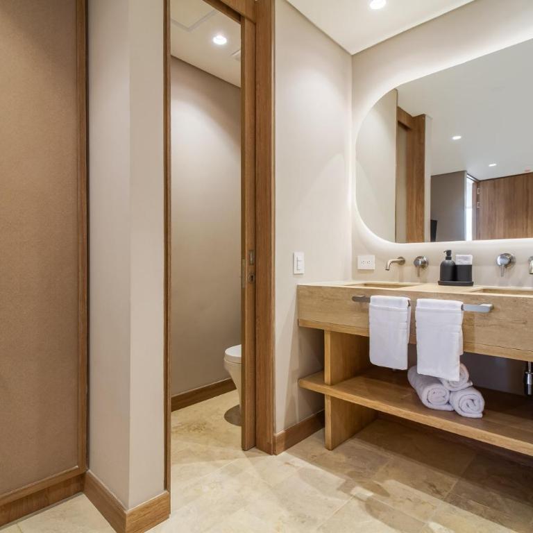 The Arena House - Four-Bedroom Platinum Apartment - 5