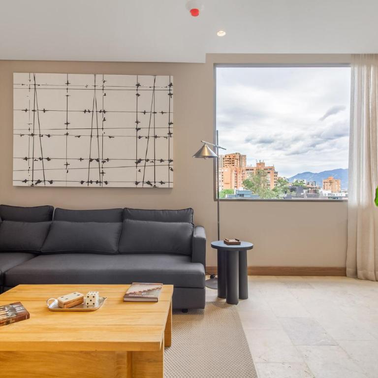 The Arena House - Four-Bedroom Platinum Apartment - 14