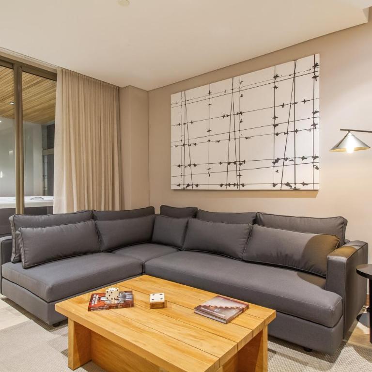 The Arena House - Four-Bedroom Platinum Apartment - 15