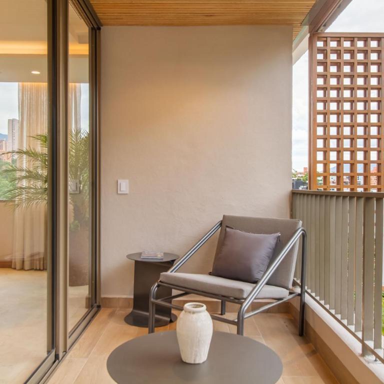 The Arena House - Four-Bedroom Platinum Apartment - 25