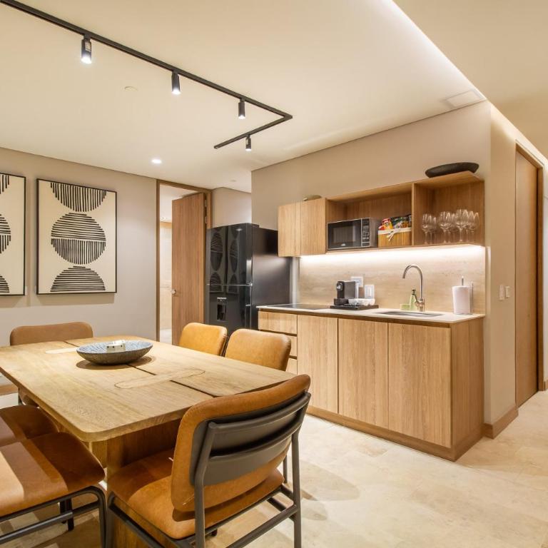 The Arena House - Four-Bedroom Platinum Apartment - 33