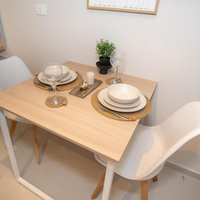 Cozy Studio Near Malls with BBQ Pool and WiFi - Estudio - 18