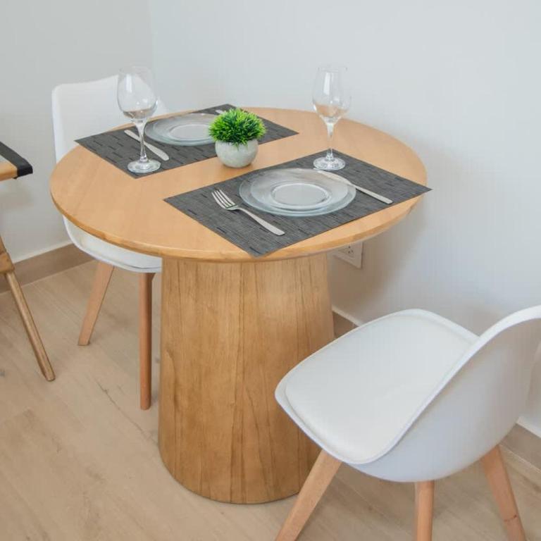 Great Location with Gym Pool City Views and WiFi - Estudio - 6