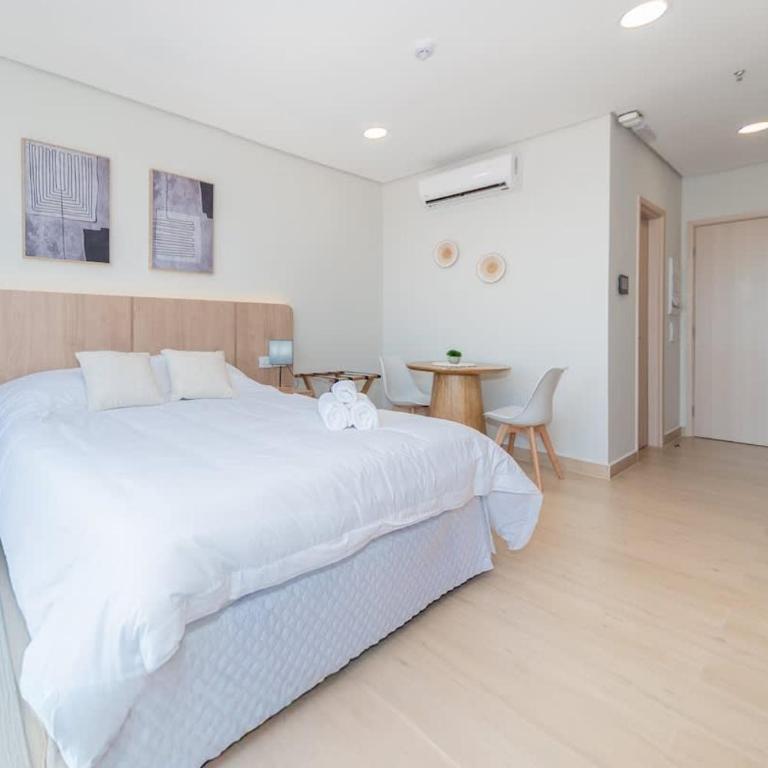 Great Location with Gym Pool City Views and WiFi - Estudio - 8