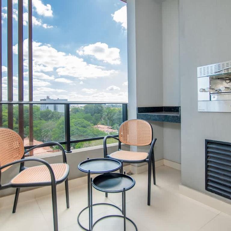 One BR with Balcony Walk to Malls Pool Gym - Apartamento - 4