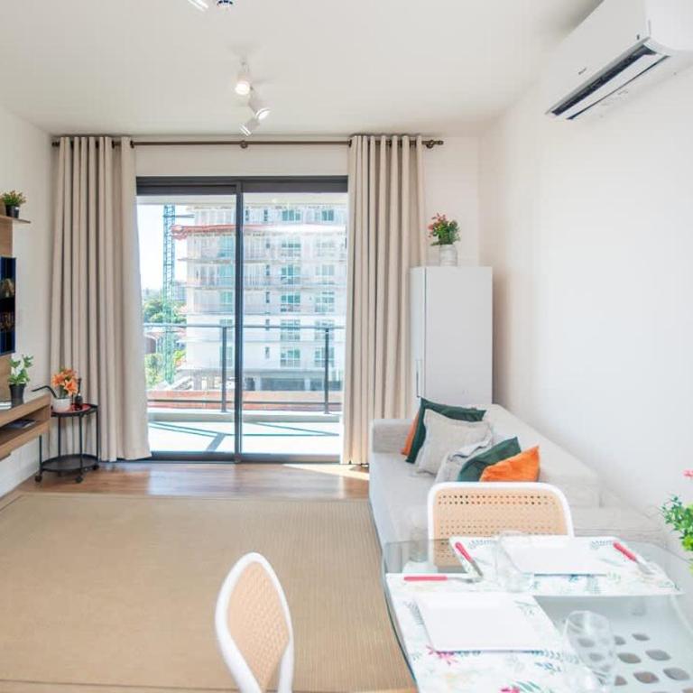 Prime Location One-Bedroom Near the Mall - Apartment - 13