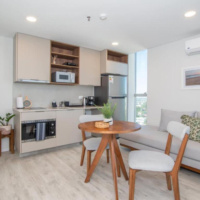 High-Floor City Base with Fast WiFi Gym Pool and Sauna - Apartamento - 8