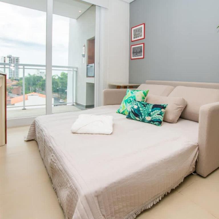 Comfortable One-Bedroom Apartment with Balcony Private BBQ and Free Parking - Apartment - 42