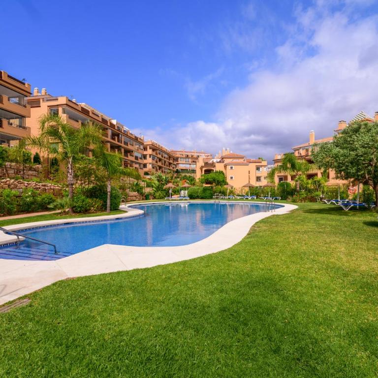 Stylish Apartment Near Beach & Golf - Appartement 2 Chambres - 10