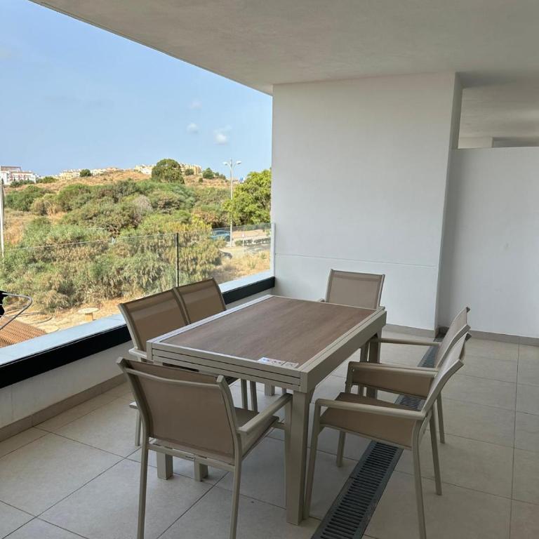 Stylish Apartment Near Beach & Golf - Appartement 2 Chambres - 20