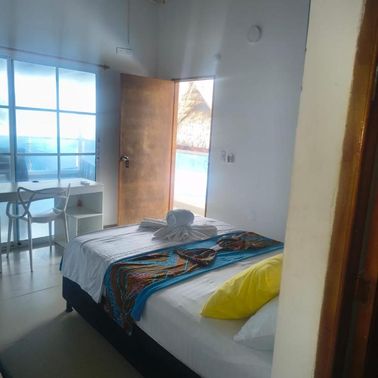 hostal EMBAMAR - Deluxe Double or Twin Room with Sea View - 4