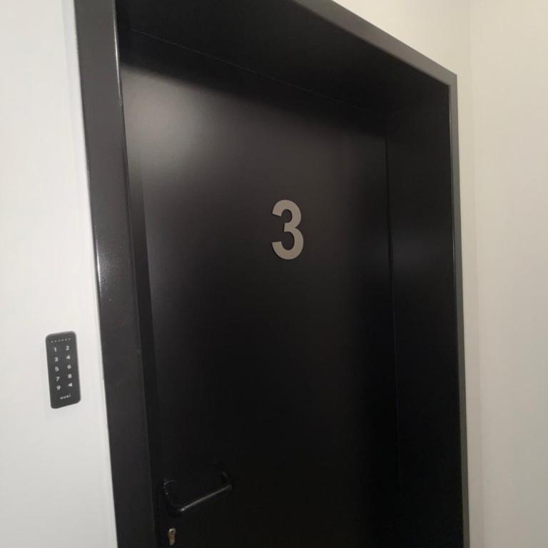 Roomies Living Munich - Studio Lit King-Size avec Canapé-Lit - 8