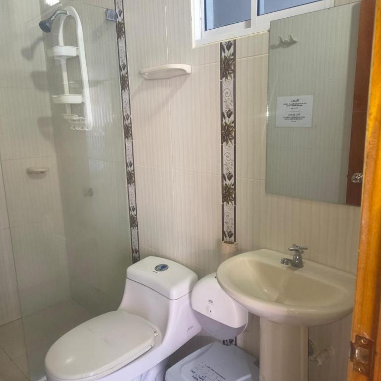 hostal EMBAMAR - Deluxe Double Room with Balcony and Sea View - 5