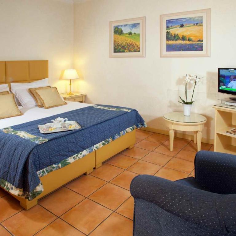 Hotel Piccolo Borgo - Camera Matrimoniale/Doppia con Letti Singoli con Patio Privato - 2