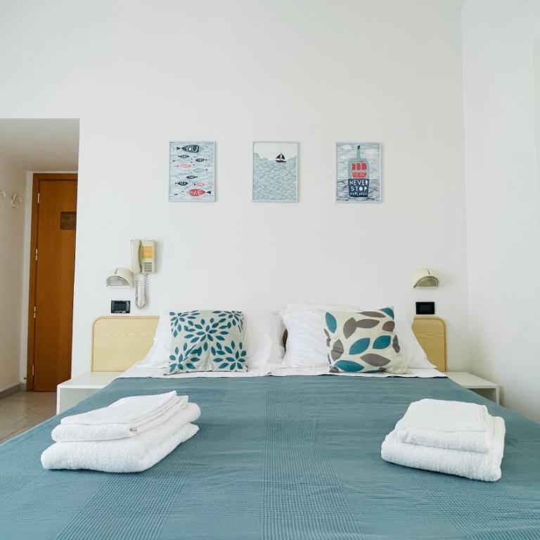 Albergo Villa Denny - Triple Room - 11