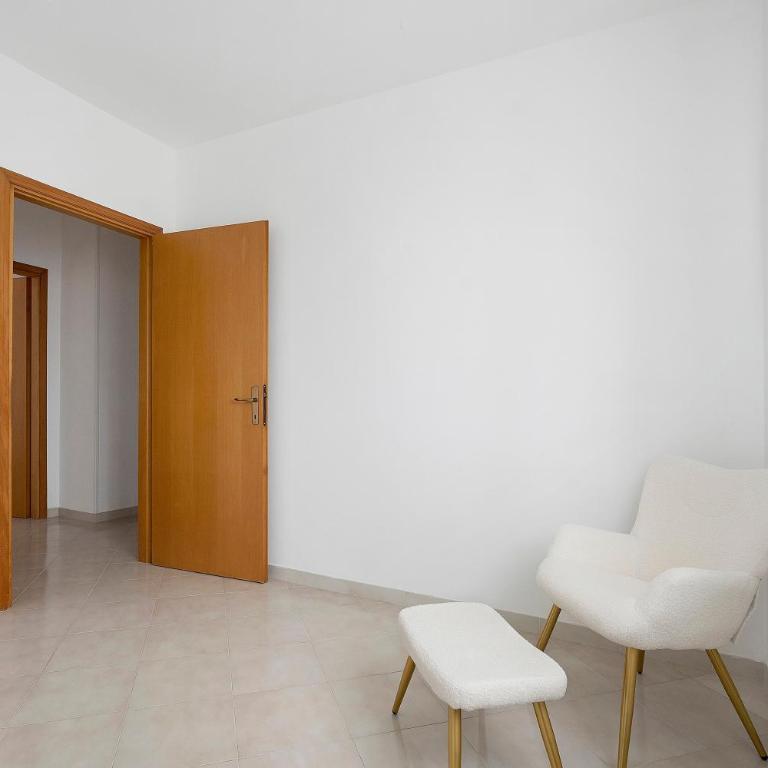 Casa di Anna - Appartamento Deluxe con 2 Camere da Letto e Balcone - 19