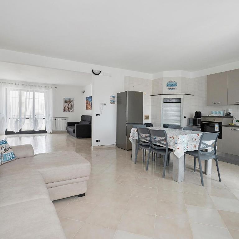 Casa di Anna - Appartamento Deluxe con 2 Camere da Letto e Balcone - 3