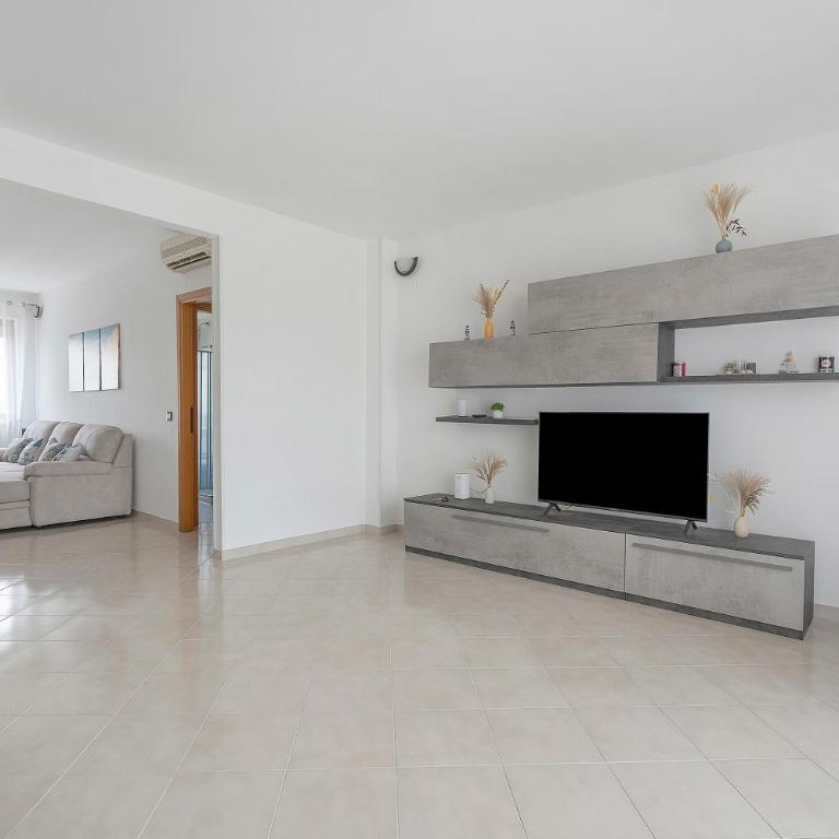 Casa di Anna - Appartamento Deluxe con 2 Camere da Letto e Balcone - 8