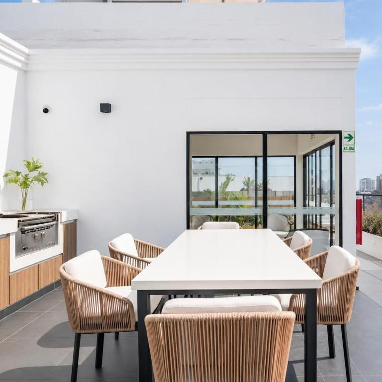 Prestige Haven in San Isidro - Apartment - 11
