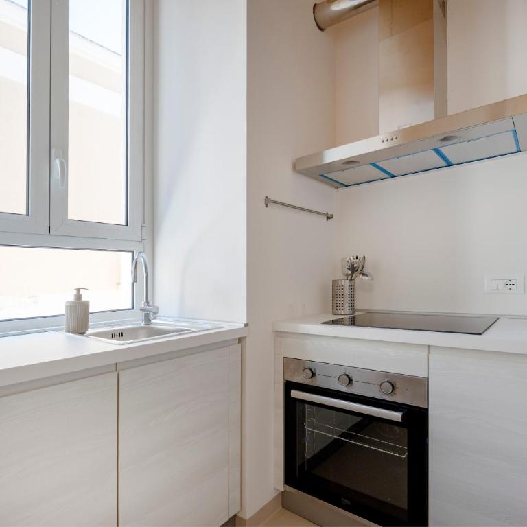 Mirabel in the city center - Appartamento Deluxe con 2 Camere da Letto e Balcone - 6