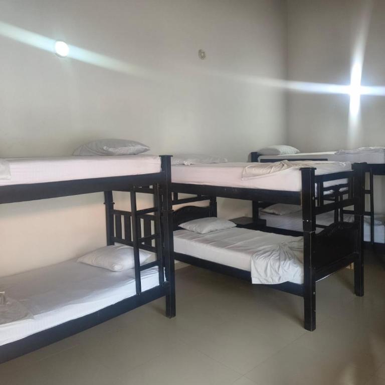 hostal EMBAMAR - Single Bed in Dormitory Room - 1