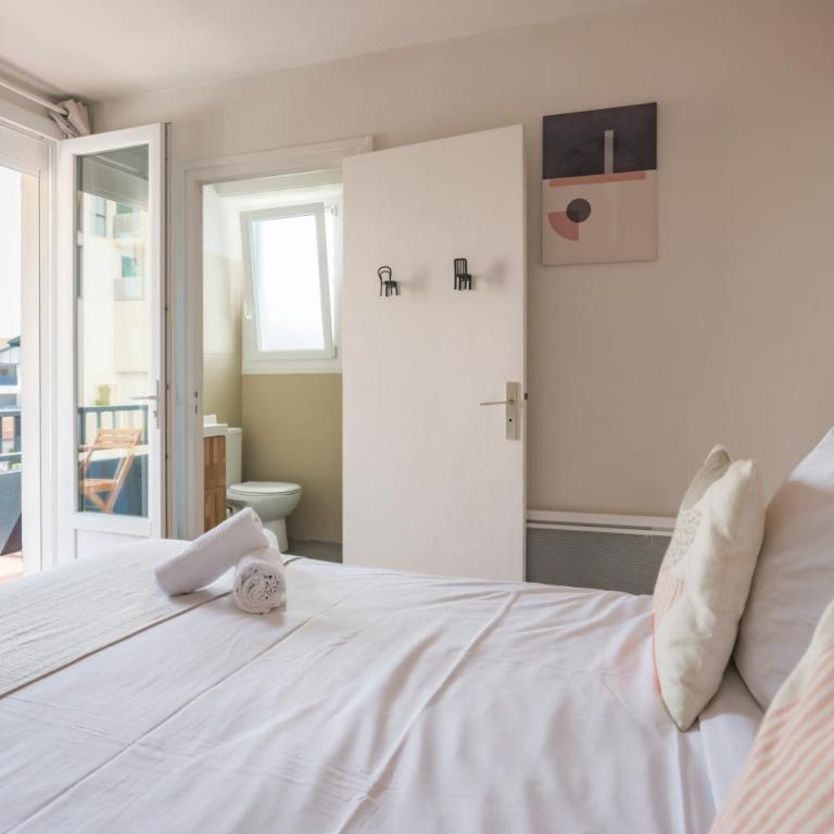 Hôtel La Baïne - Chambre Double avec Balcon - 2