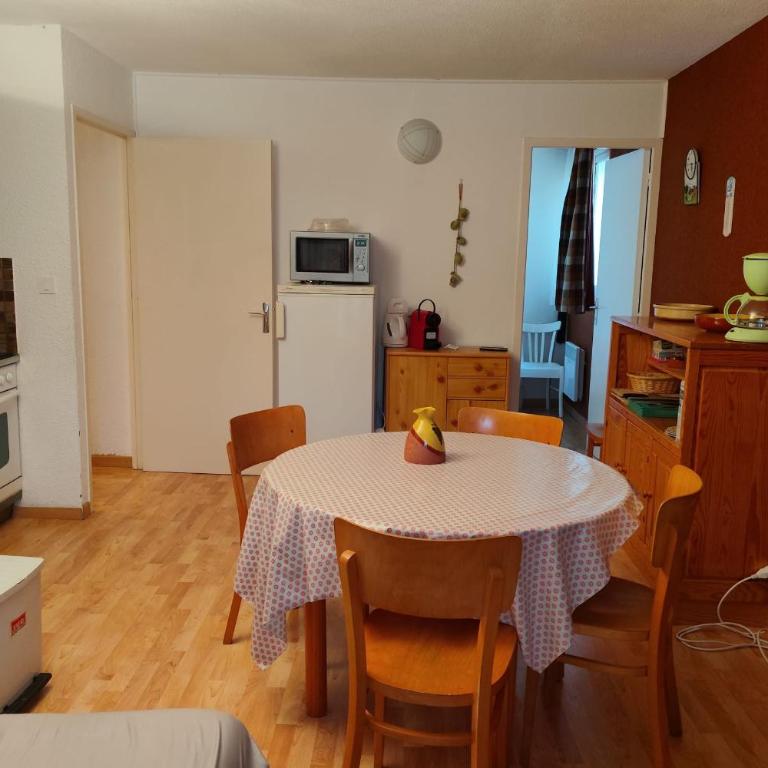 Appart 3 chambres avec balcon Résidence de lUbaye Le Sauze - Apartment - 2