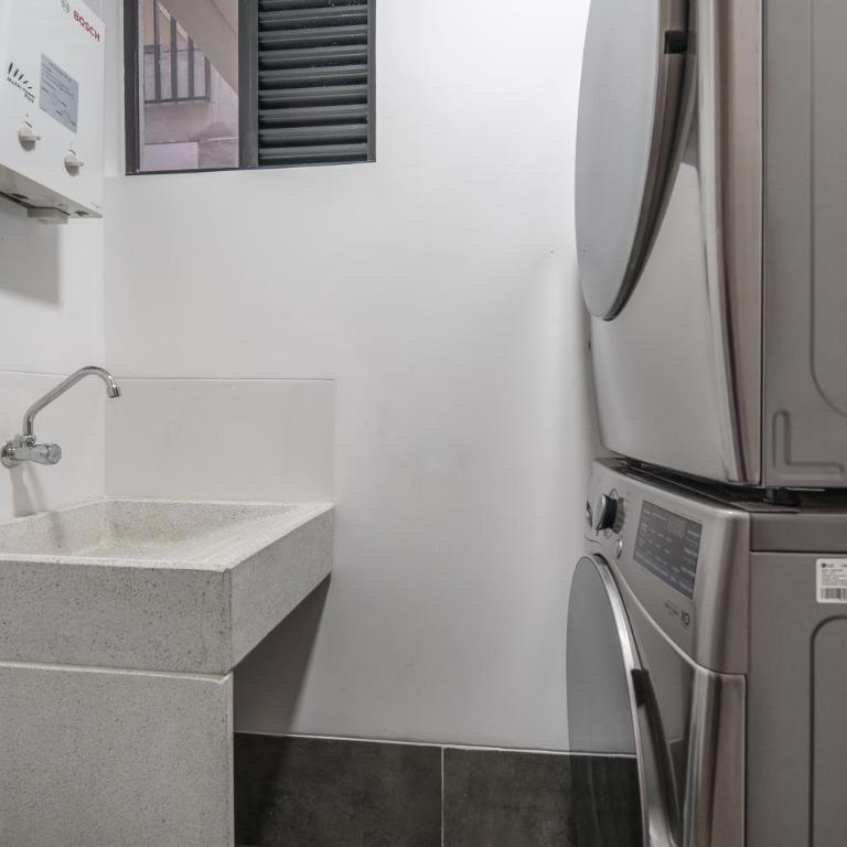 Grand by iHost - Two-Bedroom Deluxe Apartment with Balcony - 2