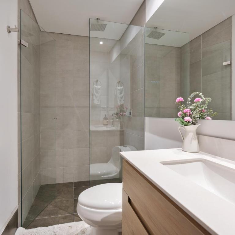 Grand by iHost - Two-Bedroom Deluxe Apartment with Balcony - 3