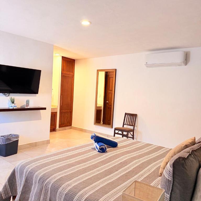 Pedernal Hotel - Habitación con cama extragrande. - 1
