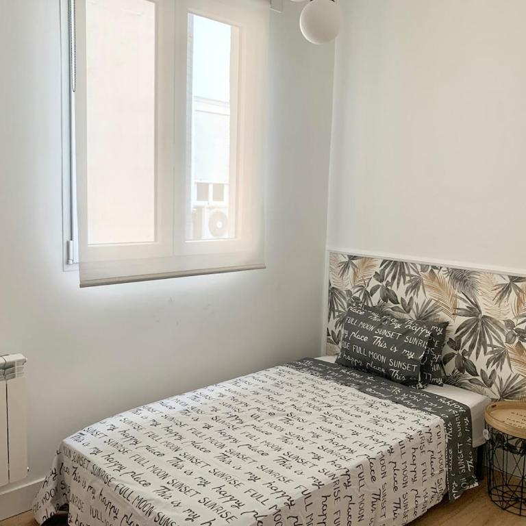 Spacious, newly renovated apartment next to Gran Vía - Apartment - 3