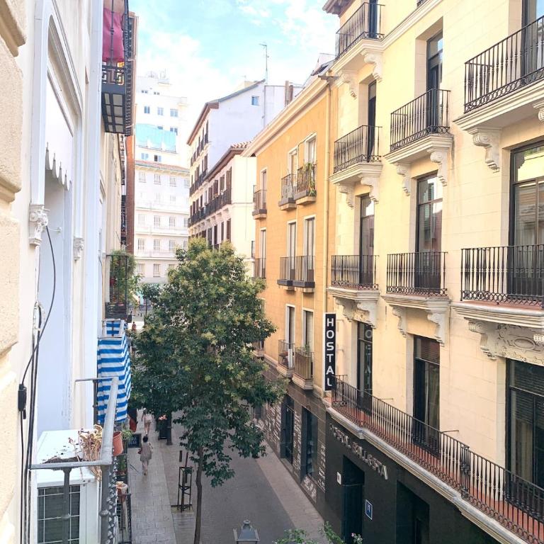 Spacious, newly renovated apartment next to Gran Vía - Apartment - 4