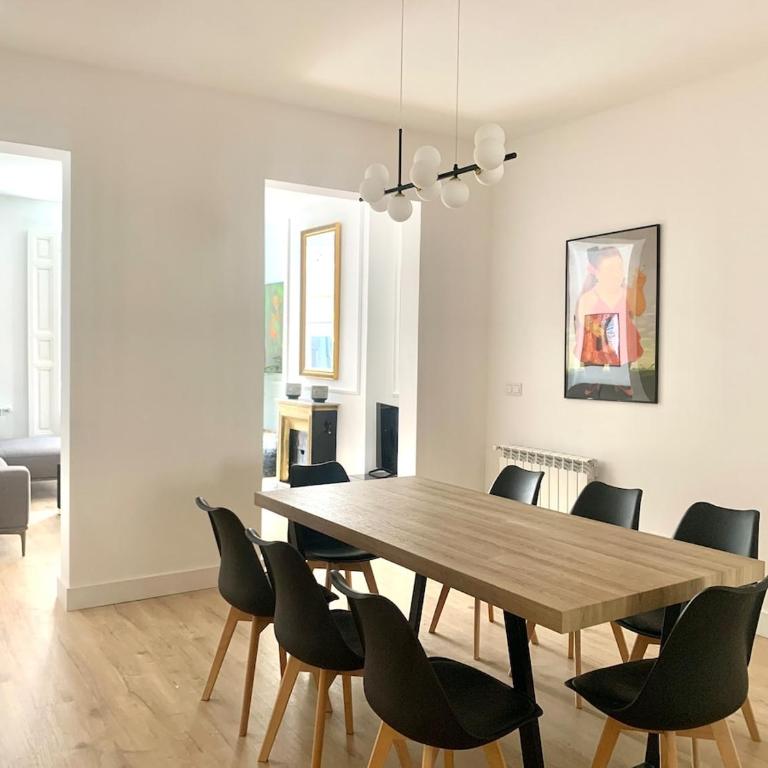 Spacious, newly renovated apartment next to Gran Vía - Apartment - 7