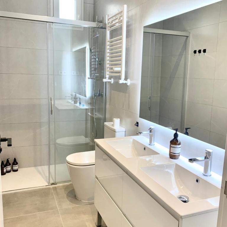 Spacious, newly renovated apartment next to Gran Vía - Apartment - 17
