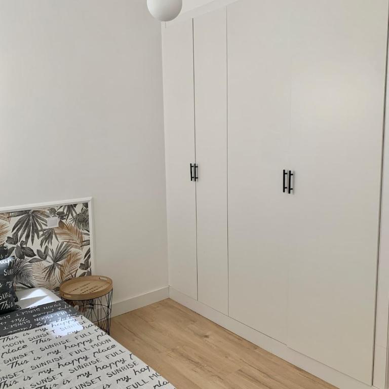 Spacious, newly renovated apartment next to Gran Vía - Apartment - 21