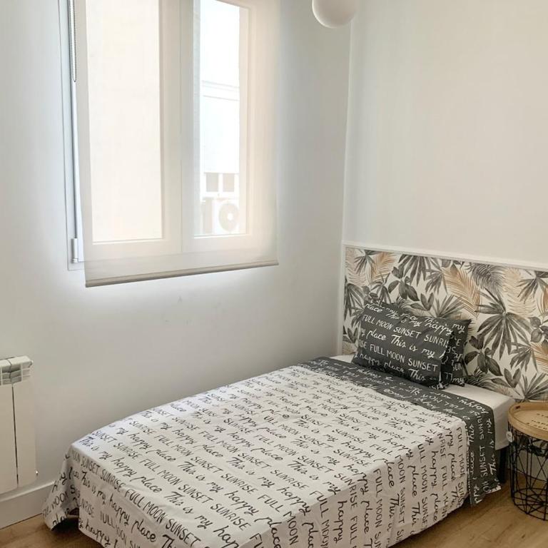 Spacious, newly renovated apartment next to Gran Vía - Apartment - 30
