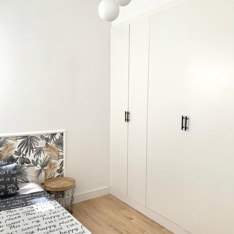 Spacious, newly renovated apartment next to Gran Vía - Apartment - 34