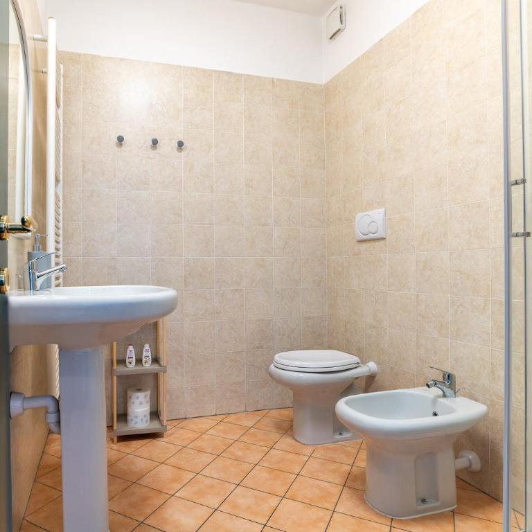 4 BD with SPA near center Private parking - Appartamento - 73