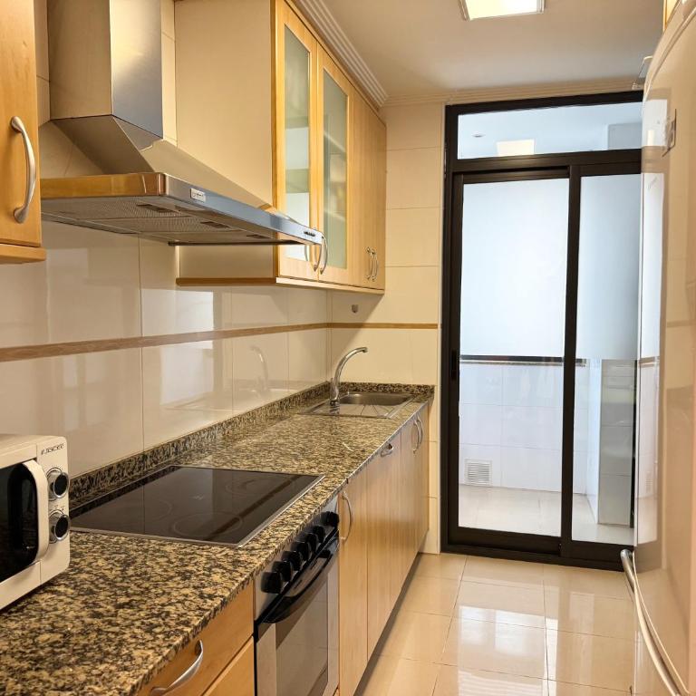 Apt 2 habs en Centro Comercial Gran Via - Apartment - 16