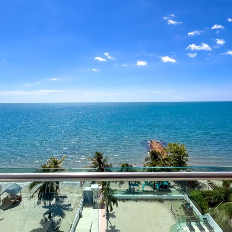 Magico Apartamento Frente al Mar 3 Habitaciones TR61 - Three-Bedroom Apartment - 34